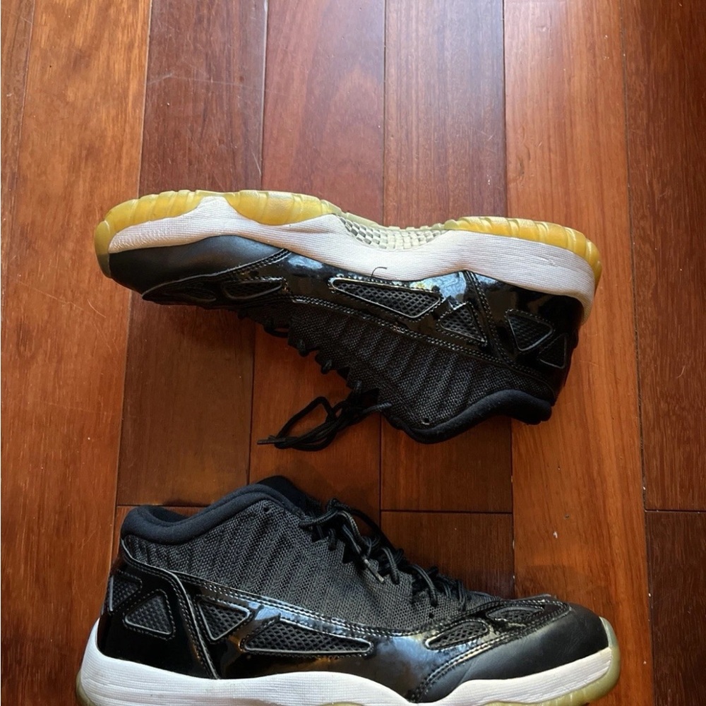 Jordan 11 Retro IE Low Space Jam Sz 11.5 Used Authentic